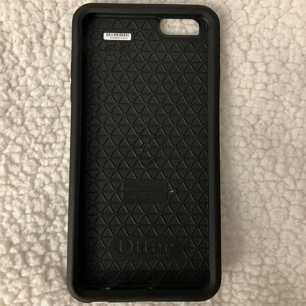 Black IPhone Otterbox